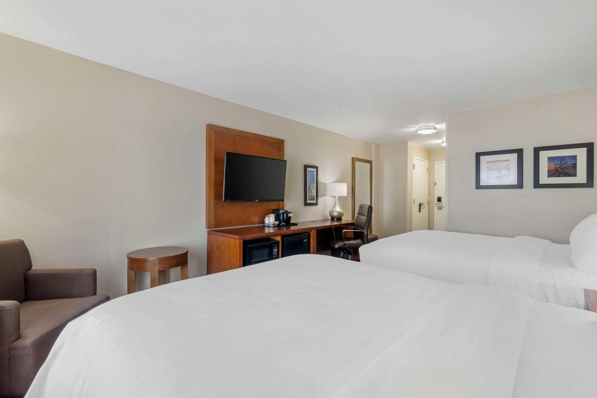 Comfort Inn & Suites Brunswick Exteriér fotografie