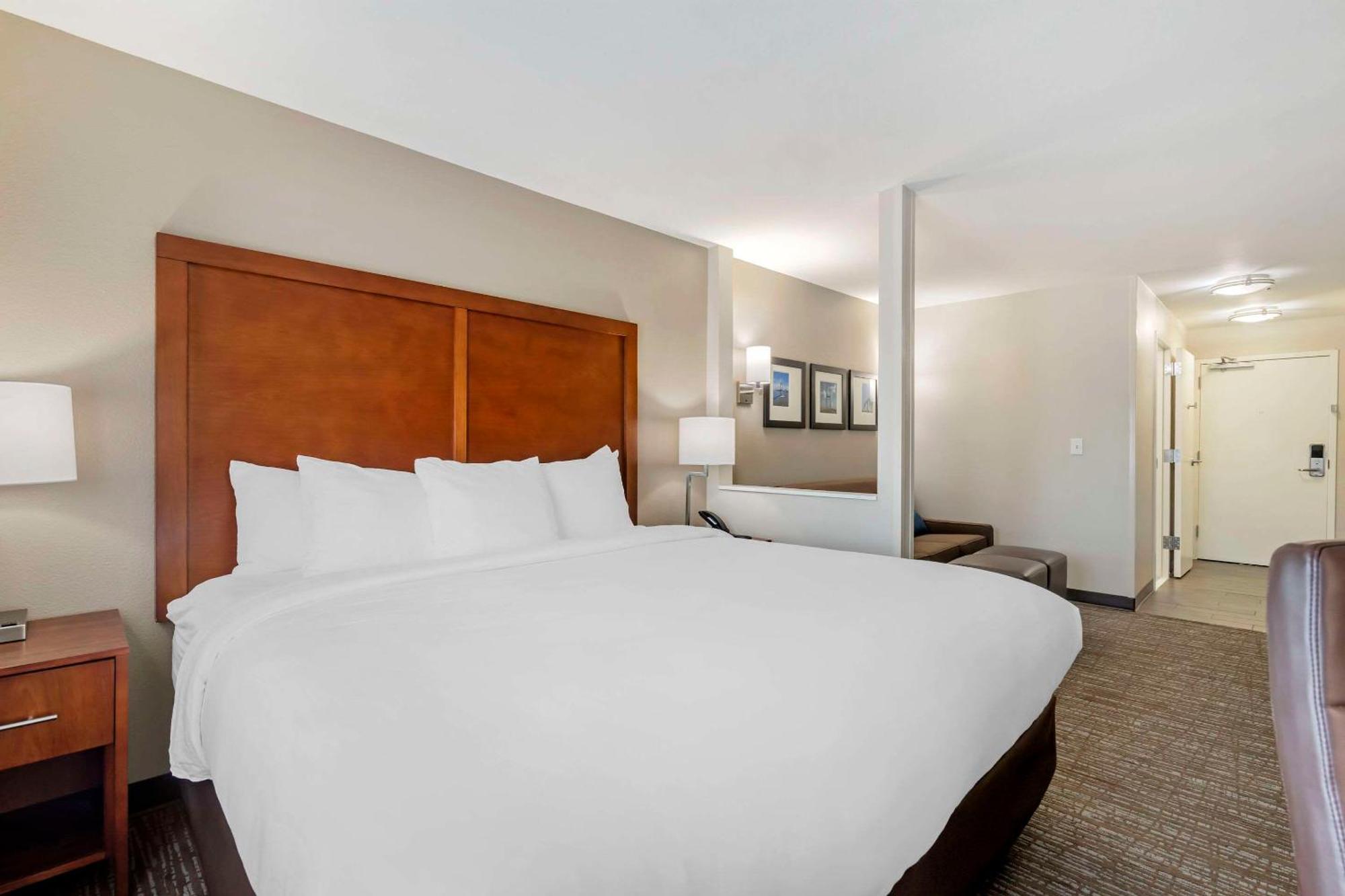 Comfort Inn & Suites Brunswick Exteriér fotografie