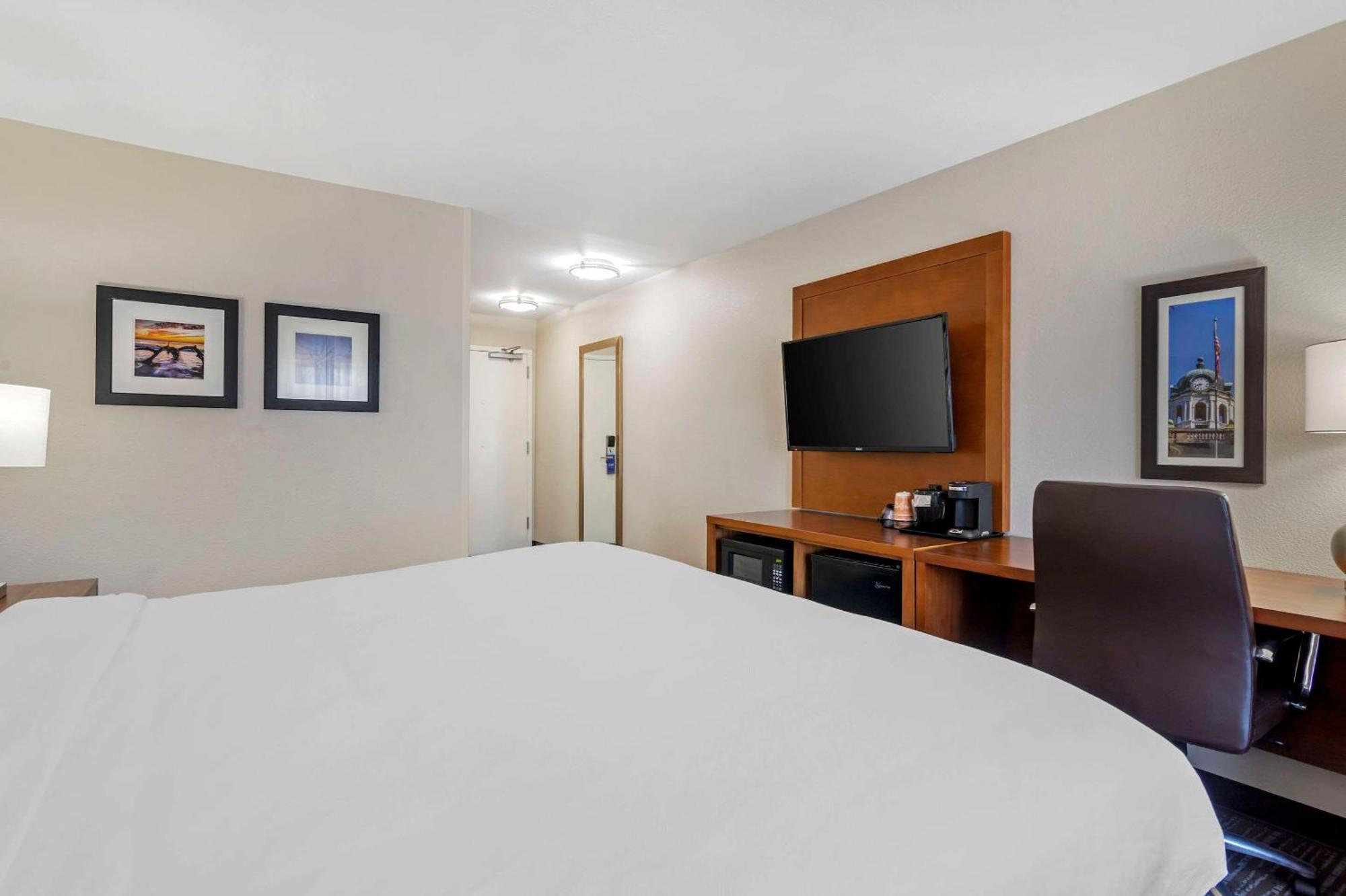 Comfort Inn & Suites Brunswick Exteriér fotografie